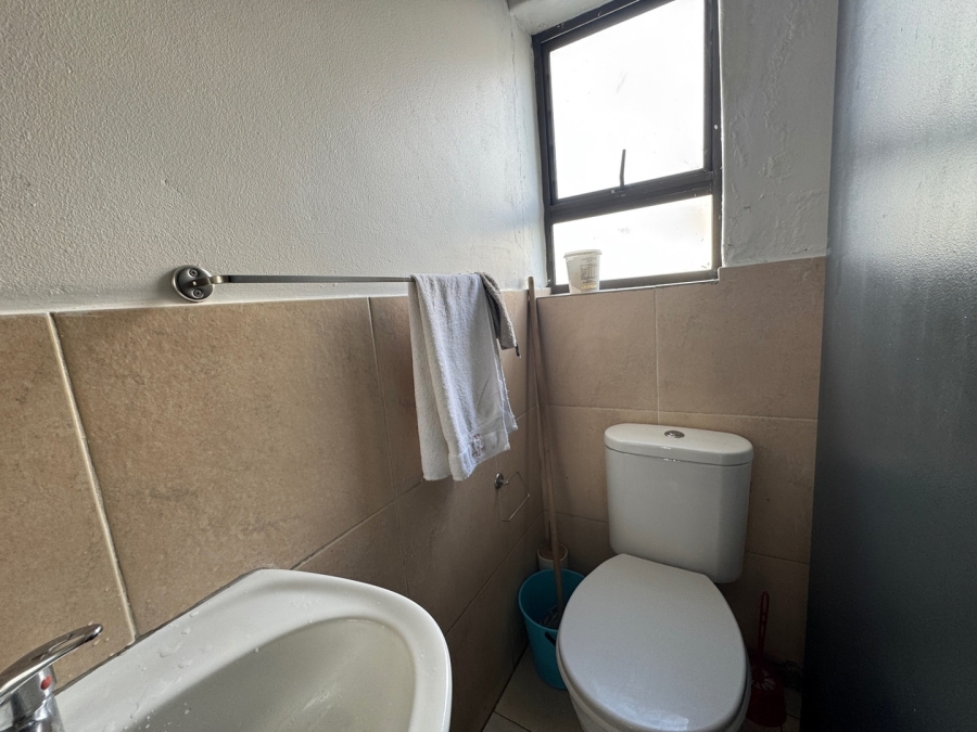 4 Bedroom Property for Sale in Observatory Western Cape